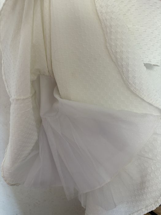 Продам платье на девочку 34 размер