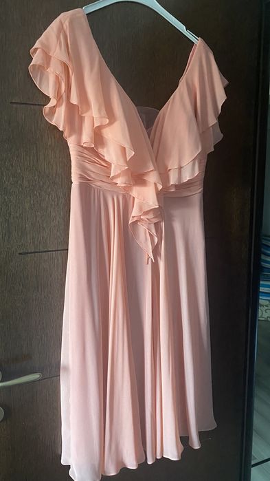 Rochie noua , eleganta , roz marimea 42