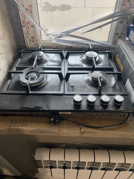 Продам газ плиту