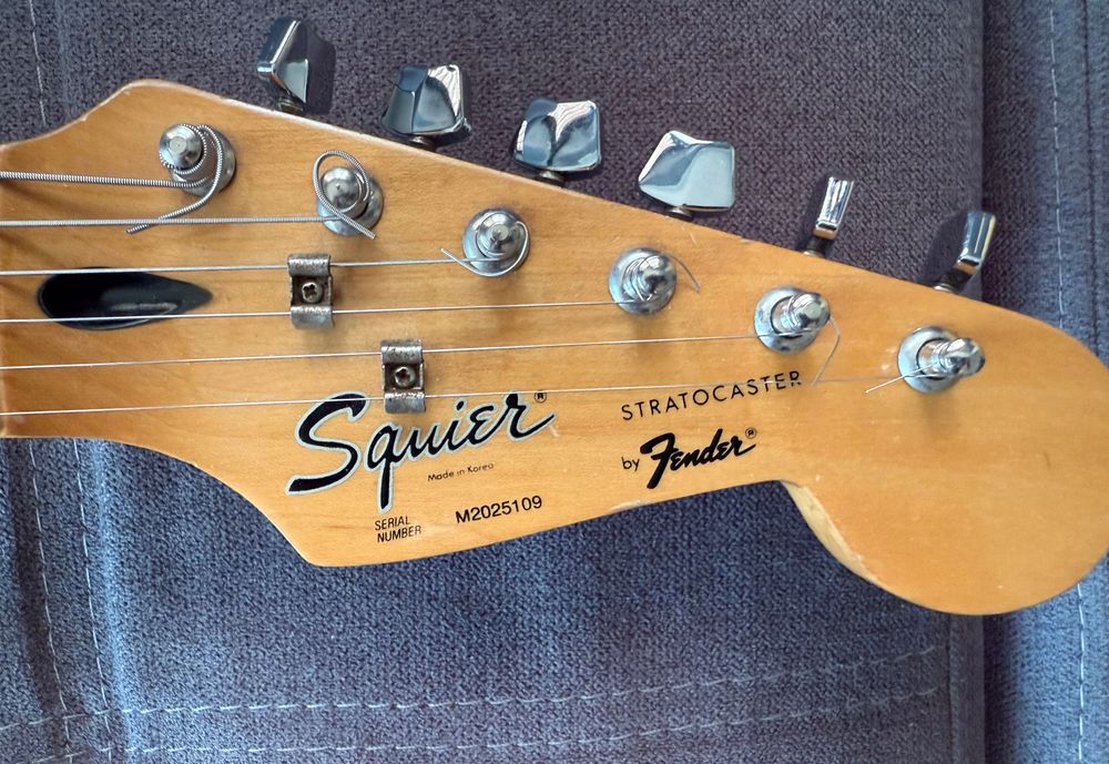 Squier Stratocaster M-Series 1992 (Korea) – Upgrade Bridge Fender & Setup Nou