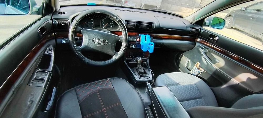 Продавам Ауди 1.8 125кс Добро състояние