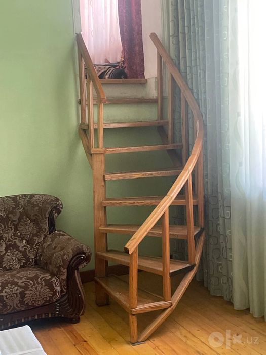 Лестница винтовая б/у