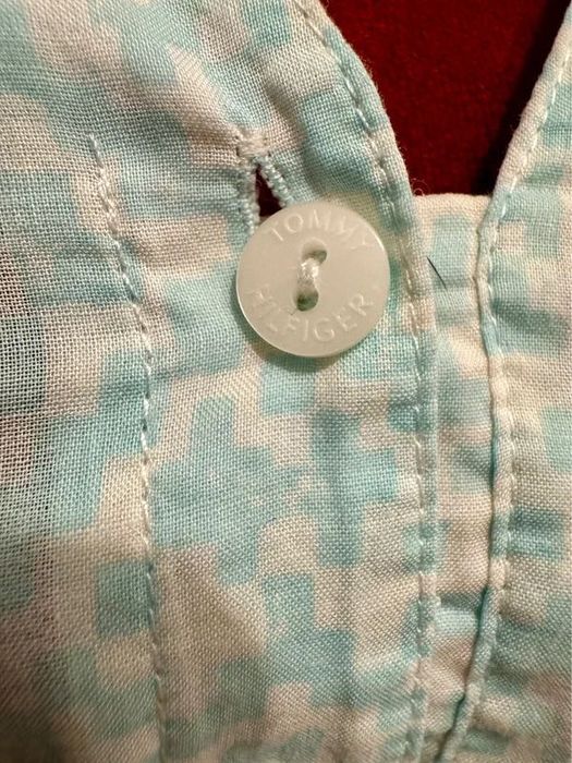 Cămașa vaporoasă Tommy Hilfiger in carouri baby blue marimea M