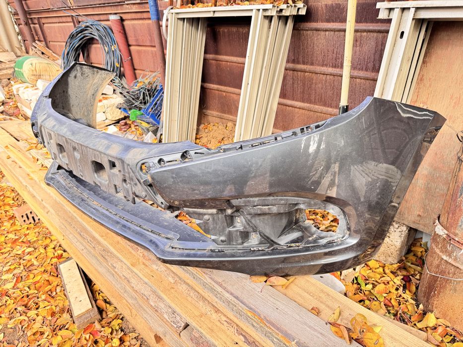 Бампер передний Гранта FL