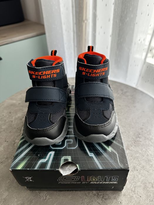 Ghete Skechers 22