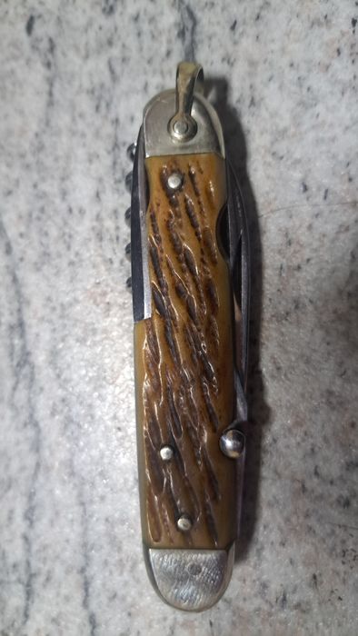 Vînd briceag franțuzesc