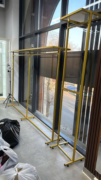 Стоики для гардероба