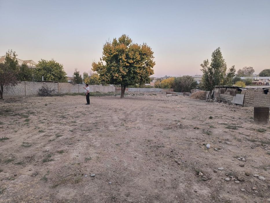 Yer sotiladi yengi 16 yillik 10sotix +6 sotix bonusga