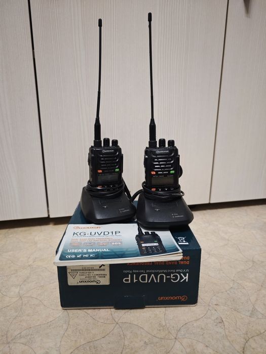 Рации 2 штуки в комплекте