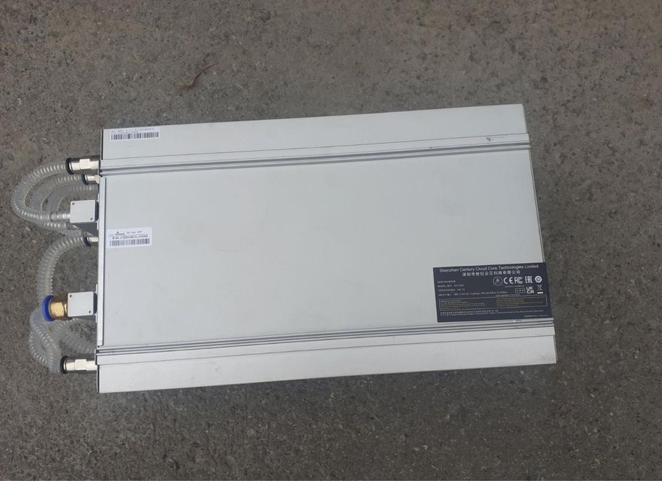 В продаже асики разных моделей