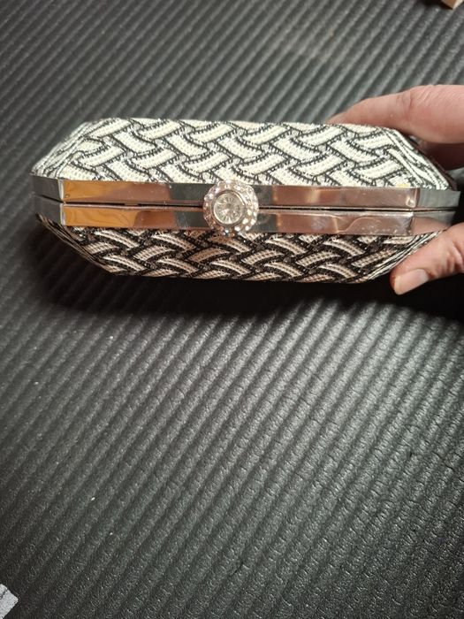 Продам сумочку-клатч