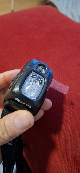 Lanterna frontala Petzl Swift RL, 1100lm, neagra, reincarcabila, USB-C Nou Nefolosita