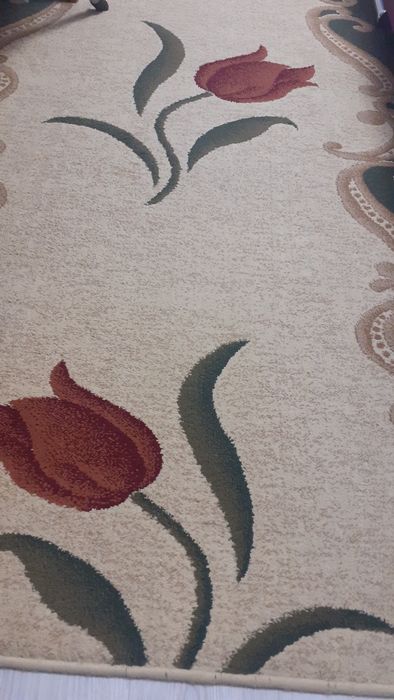 Продам ковер. В хорошем состоянии! Почти как новый! Размер: 2× 1,20 м