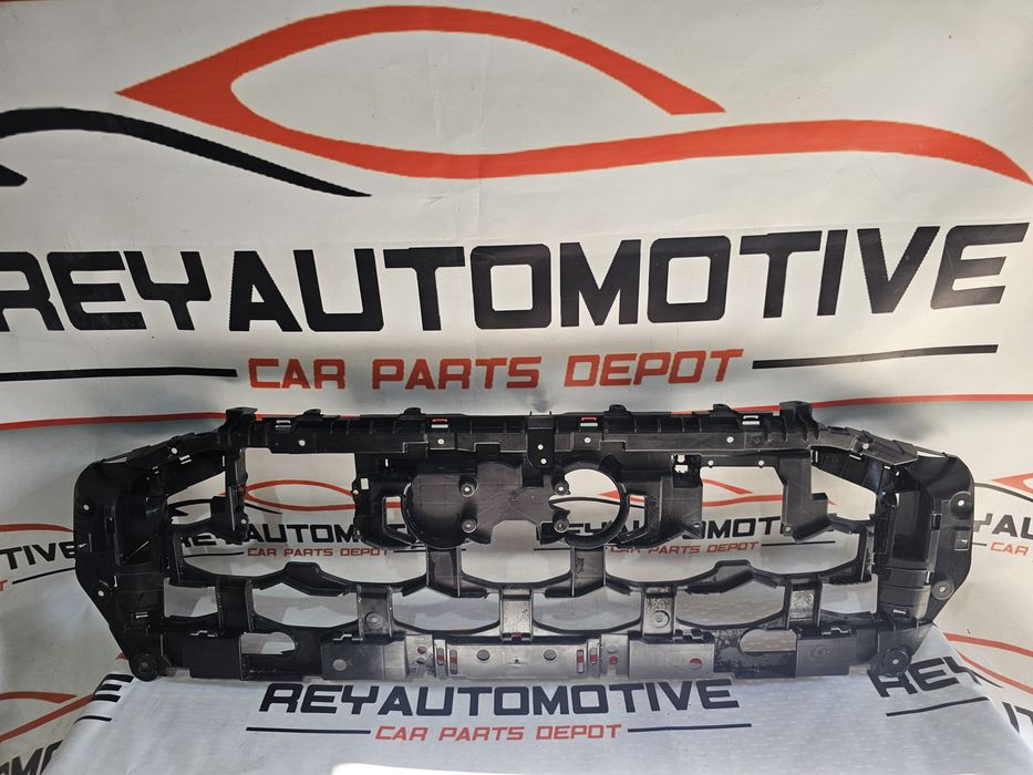 Grila centrala bara fata Audi Q8 Facelift dupa 2024 cod 4M8807233H