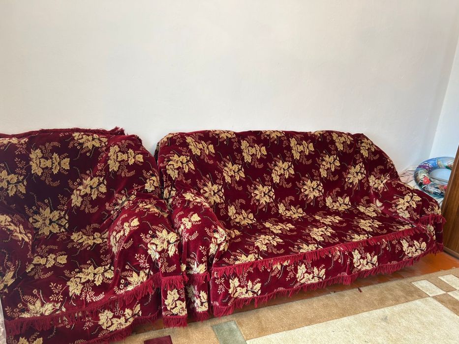 Продам диван с креслом