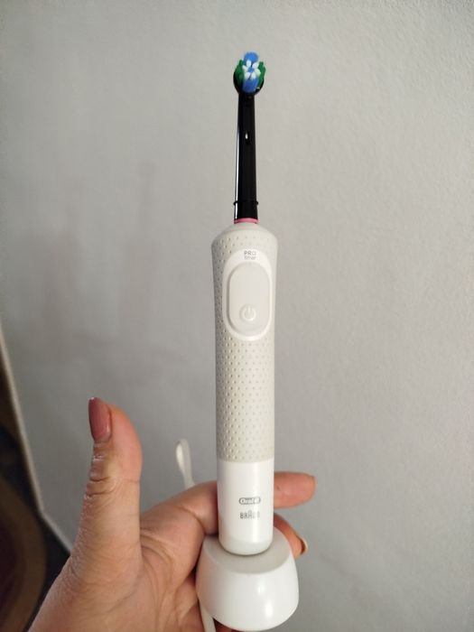 Perie dinți electrica Braun