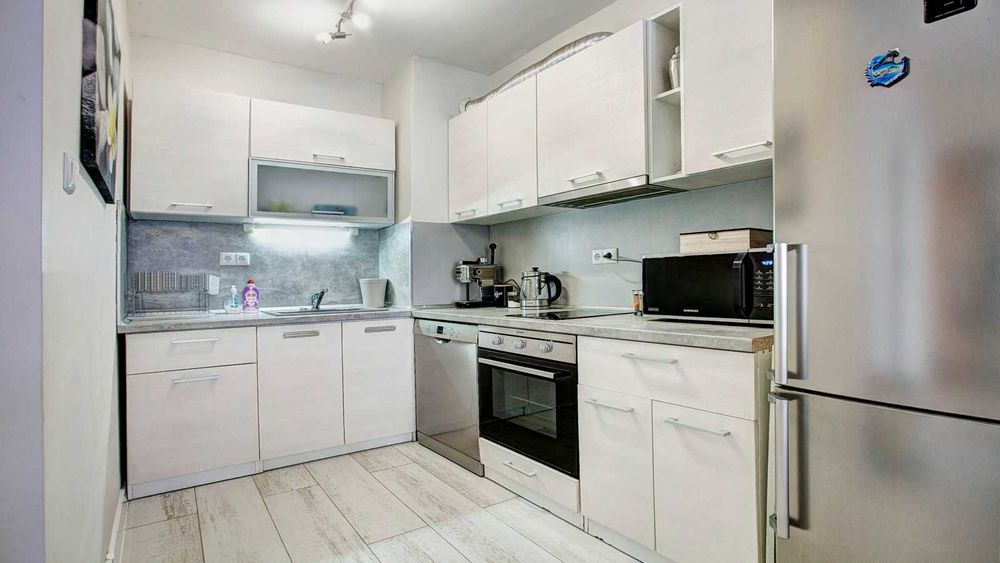 Дава се под наем Двустаен апартамент в София, Център - 82 кв.м за 850 € - Снимка #3