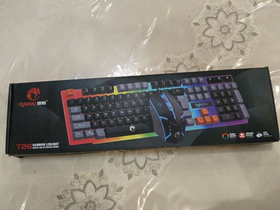 Raiku Black RGB Klaviatura mishka