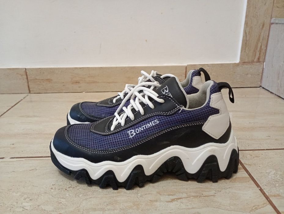 Bontimes adidași noi, mărimea 37