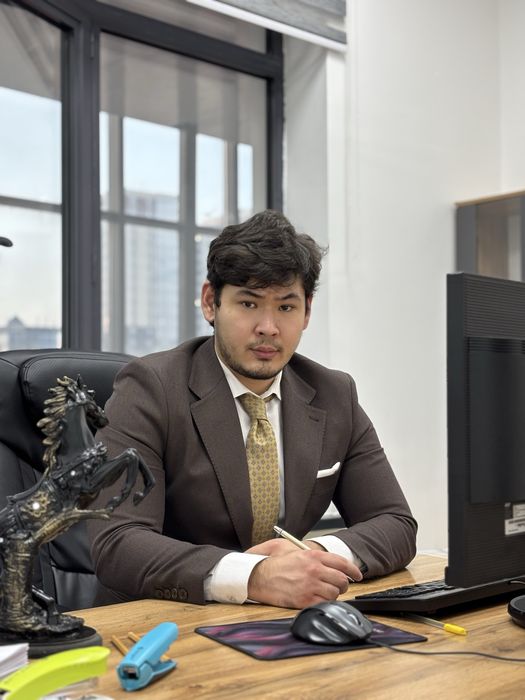 Дизайнер интерьера