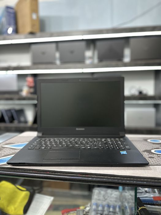 Офисный ноутбук Lenovo