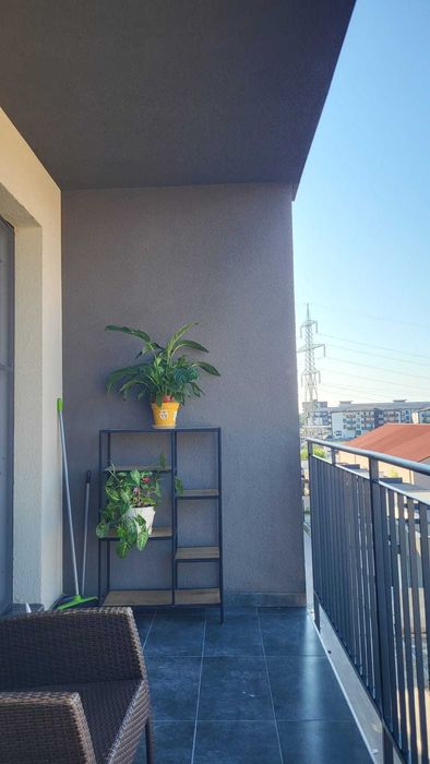 Inchiriez apartament 2 camere cu parcare inclusa in Dobroesti