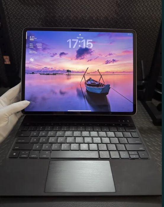 Перфектен * Apple - iPad Air M3, 13'', 2025, 8GB/128GB, Space Grey *
