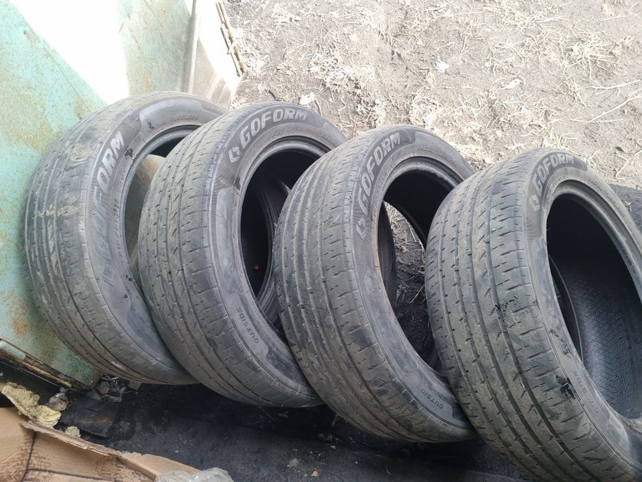 Продам покрышки.