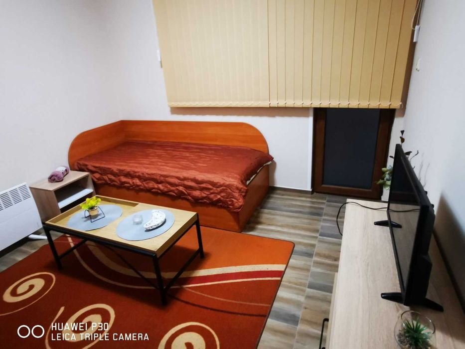 Дава се под наем Тристаен апартамент в Пловдив, Център - 65 кв.м за 459 € - Снимка #3