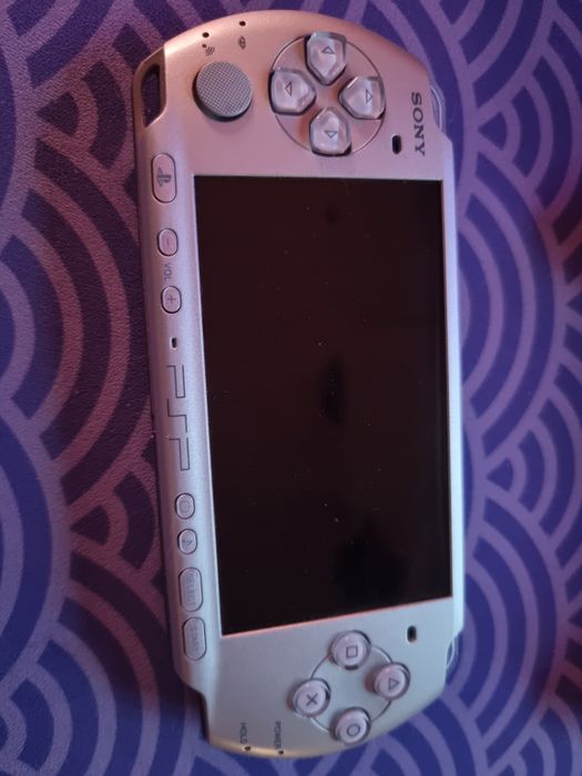 Psp 3000 в отличном состоянии.
