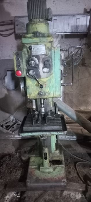 Резьбонарезной станок