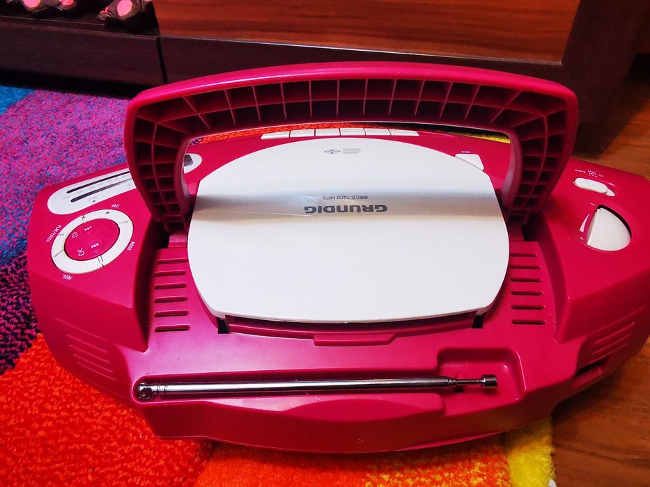 Combina Cd Radiocasetofon Grundig