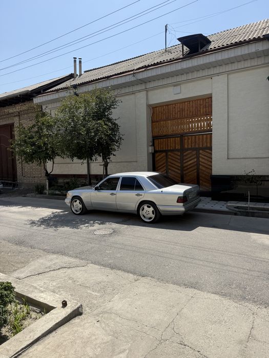 Mercedes benz w124 E320