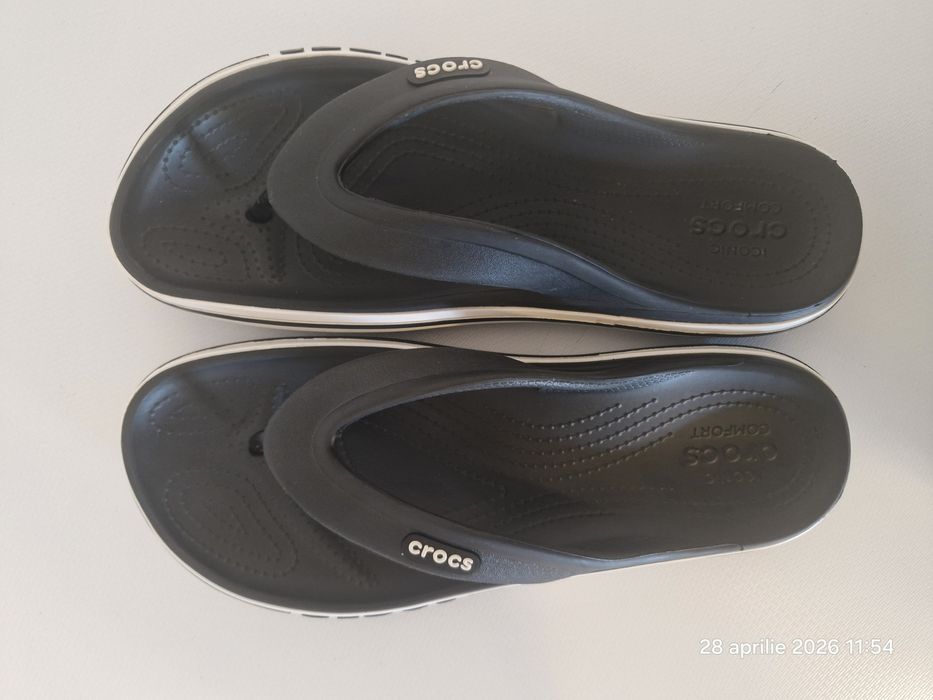 Crocs slapi 42 flip flops