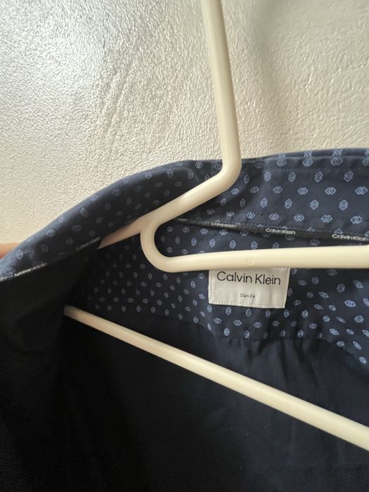 Риза Calvin Klein