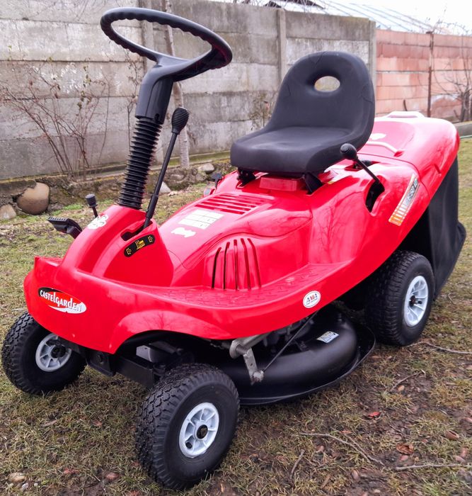 Tractoras tuns iarba Castel Garden PE 60 VD Brigs&Stratton 5,5HP  4TI