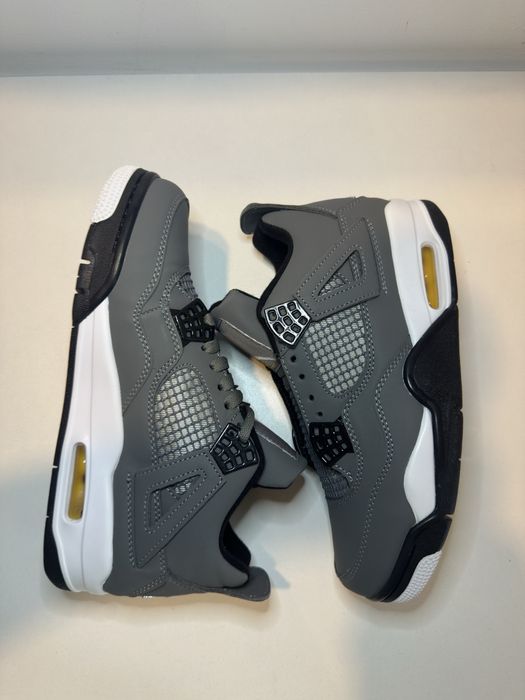 Jordan 4 Retro Cool Gray