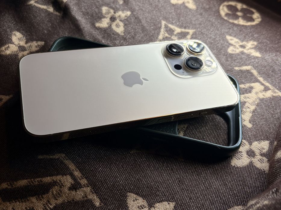 продам iphone 13 pro 128гб