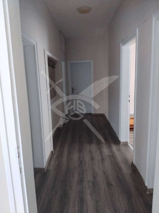 Дава се под наем Етаж от къща в Асеновград - 160 кв.м за 648.21 € - Снимка #8