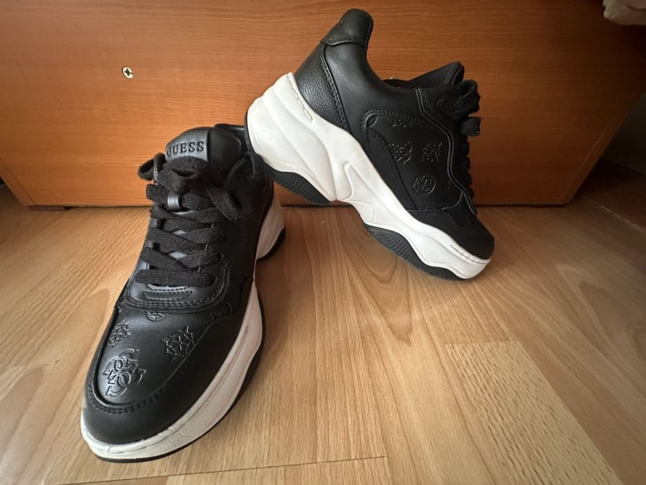 Дамски сникърси Guess