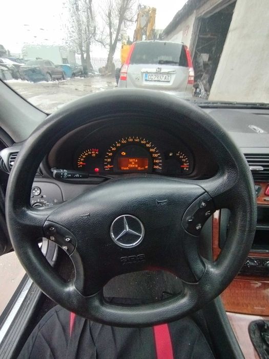На части Mercedes W 203, C 180, Petrol