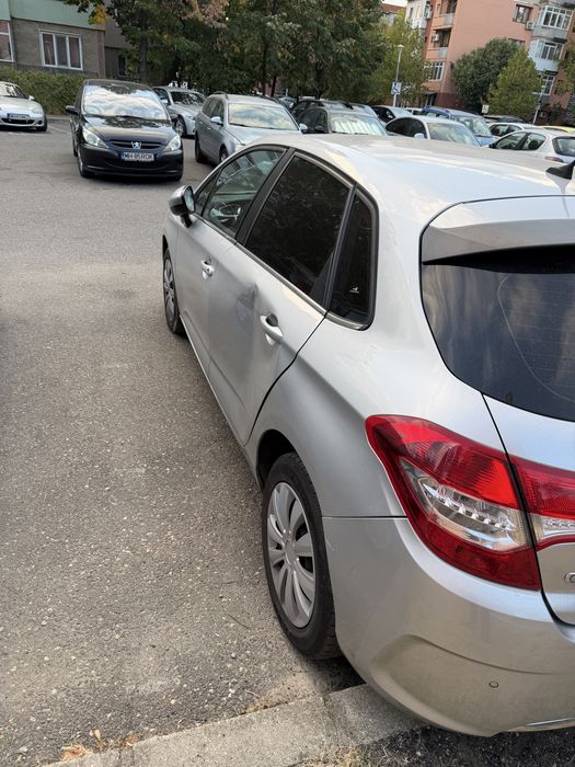 Vand Citroen C4 2014 usor avariat