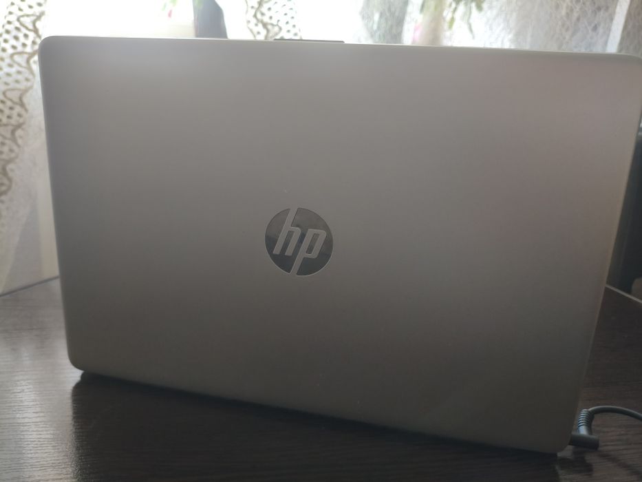Ноутбук почти новый Hp