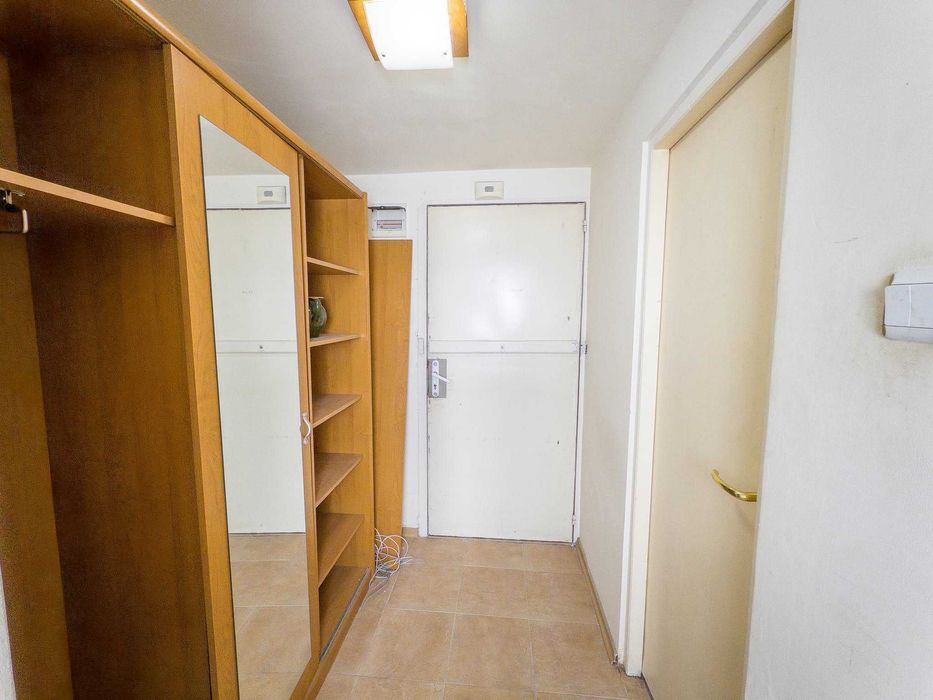 Продава се Двустаен апартамент в София, Зона Б-5 - 55 кв.м за 3019 €/кв.м - Снимка #8