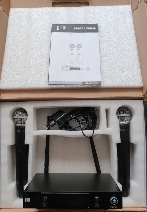 Microfon fără fir karaoke 2 microfoane.   XTUGA audio A-100 (NOU)
