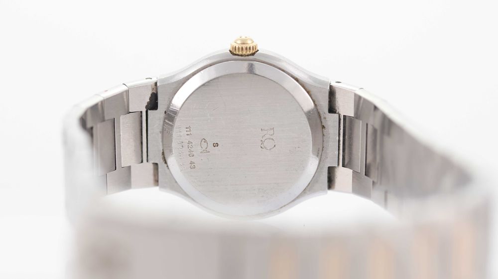 Дамски часовник Eterna с 18k златен базел с диаманти! за ремонт!