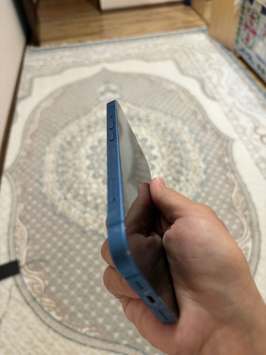 Продается Iphone 13