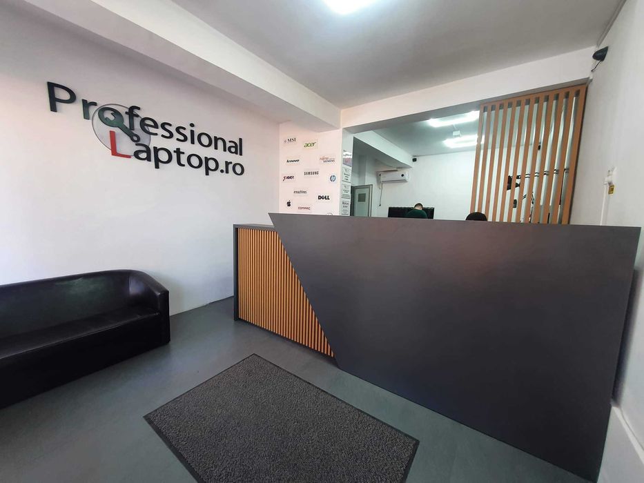 Curatare revizie laptop unitate PC Playstation ps5 ps4