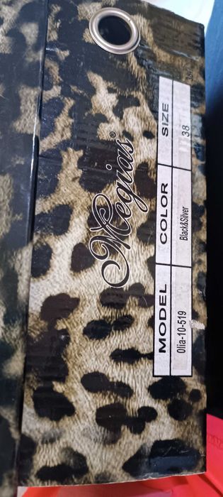 Megias Дамски ботуши на ток