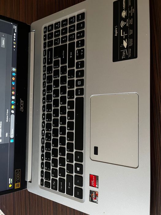 vand laptop acer in stare super